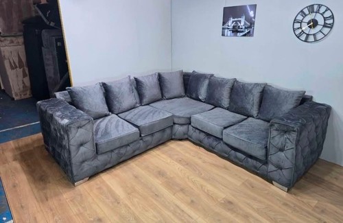 Large grey corner sofa - corner,