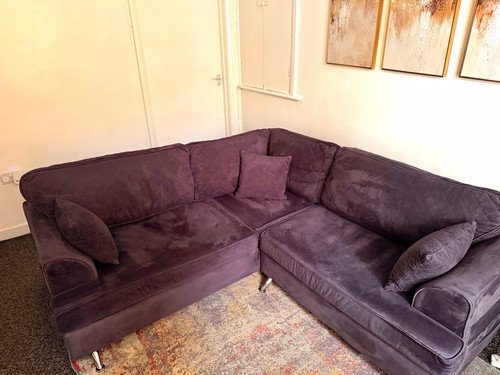 Blue velvet shaped corner - velvet,